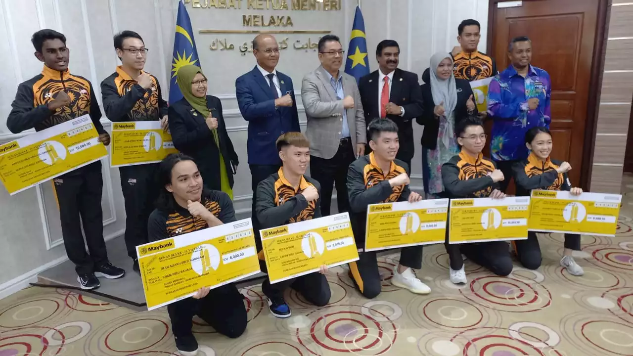 Lapan atlet Melaka terima insentif RM81,000