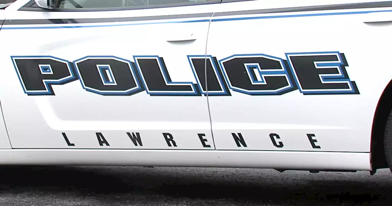 Passenger in vehicle fleeing from Lawrence Police dies after driver loses control