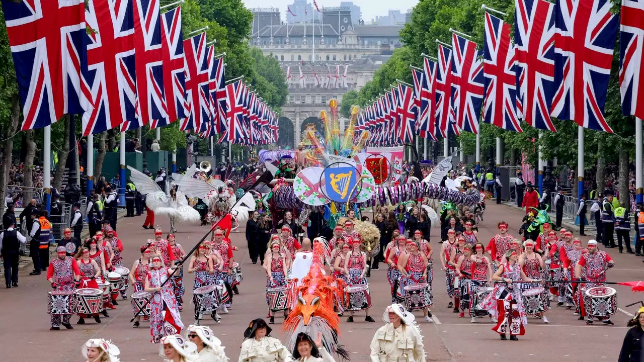 Everything You Need To See From The Platinum Jubilee Pageant