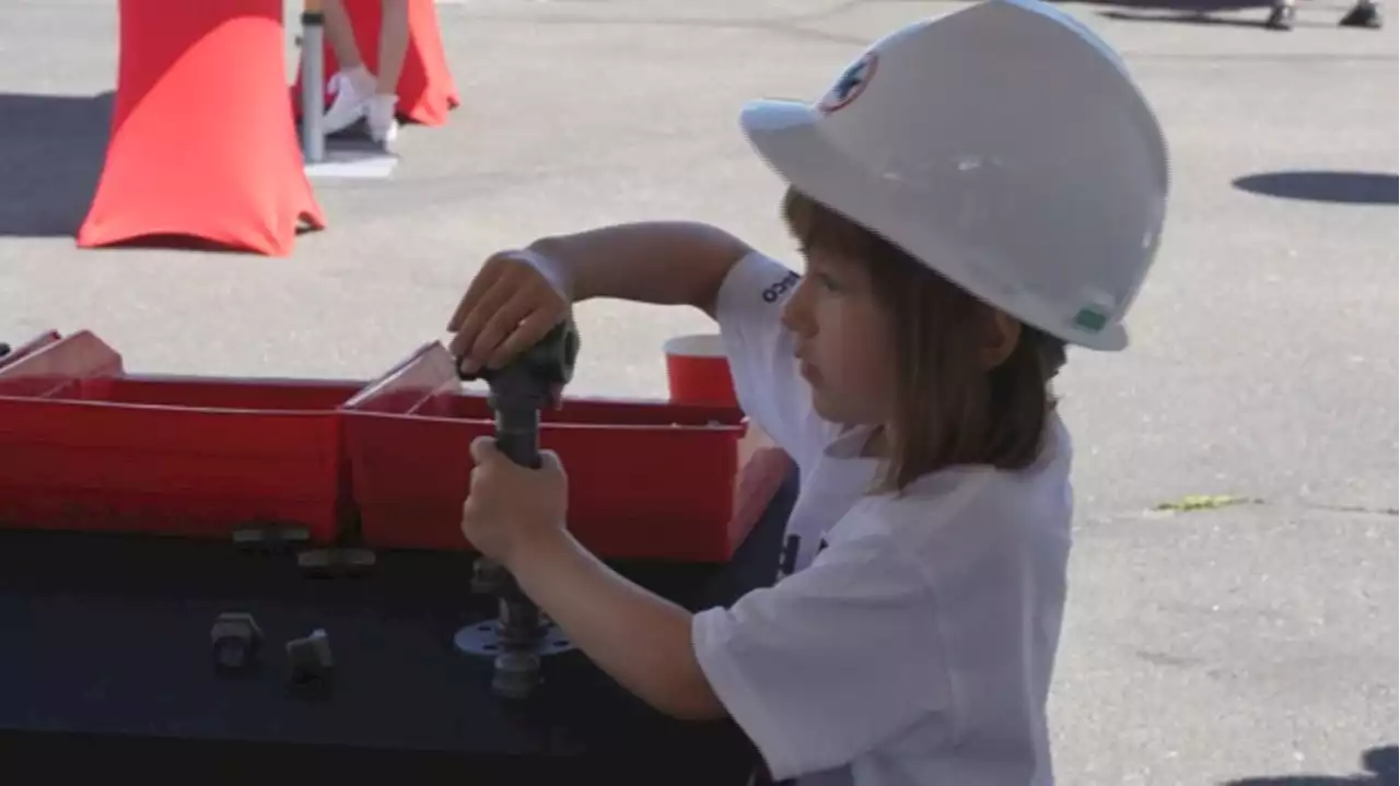 'Build Like A Girl' Event Emphasizes Importance Of Construction, Manufacturing, Fabrication Skills