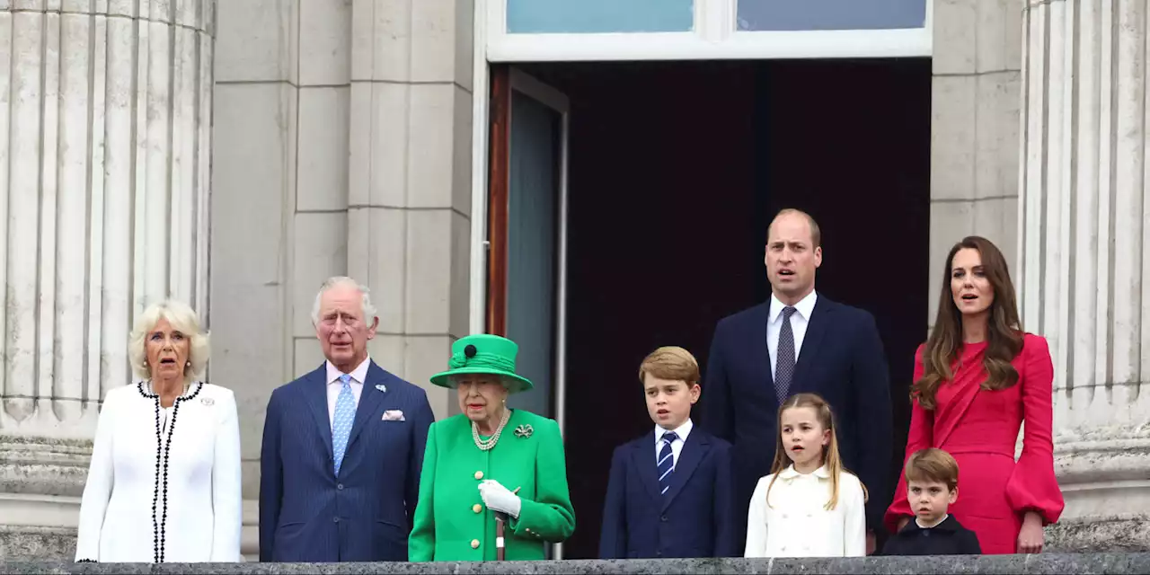 Jubilé de la reine : apparition surprise d'Elizabeth II à Buckingham