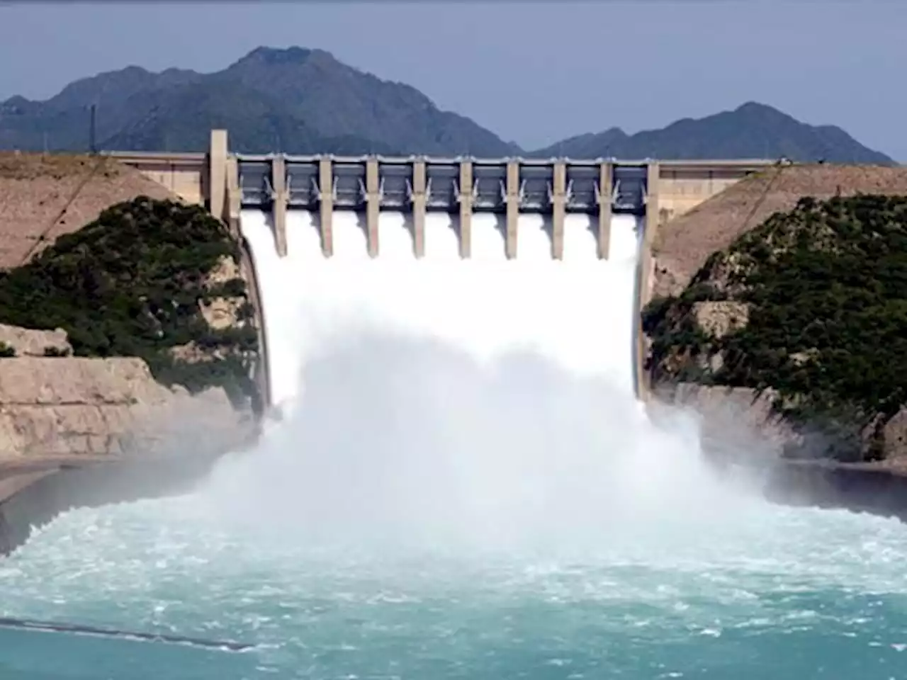 ملک میں پانی کے بحران نے 22 سالہ ریکارڈ توڑ دیا - ایکسپریس اردو