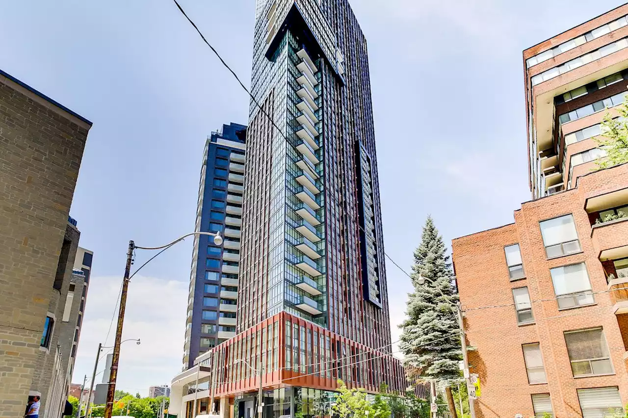 Seller of Yorkville condo takes first and only offer