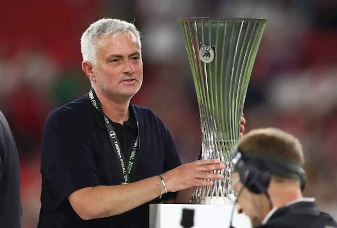 Report: Paris Saint-Germain consider move for Jose Mourinho