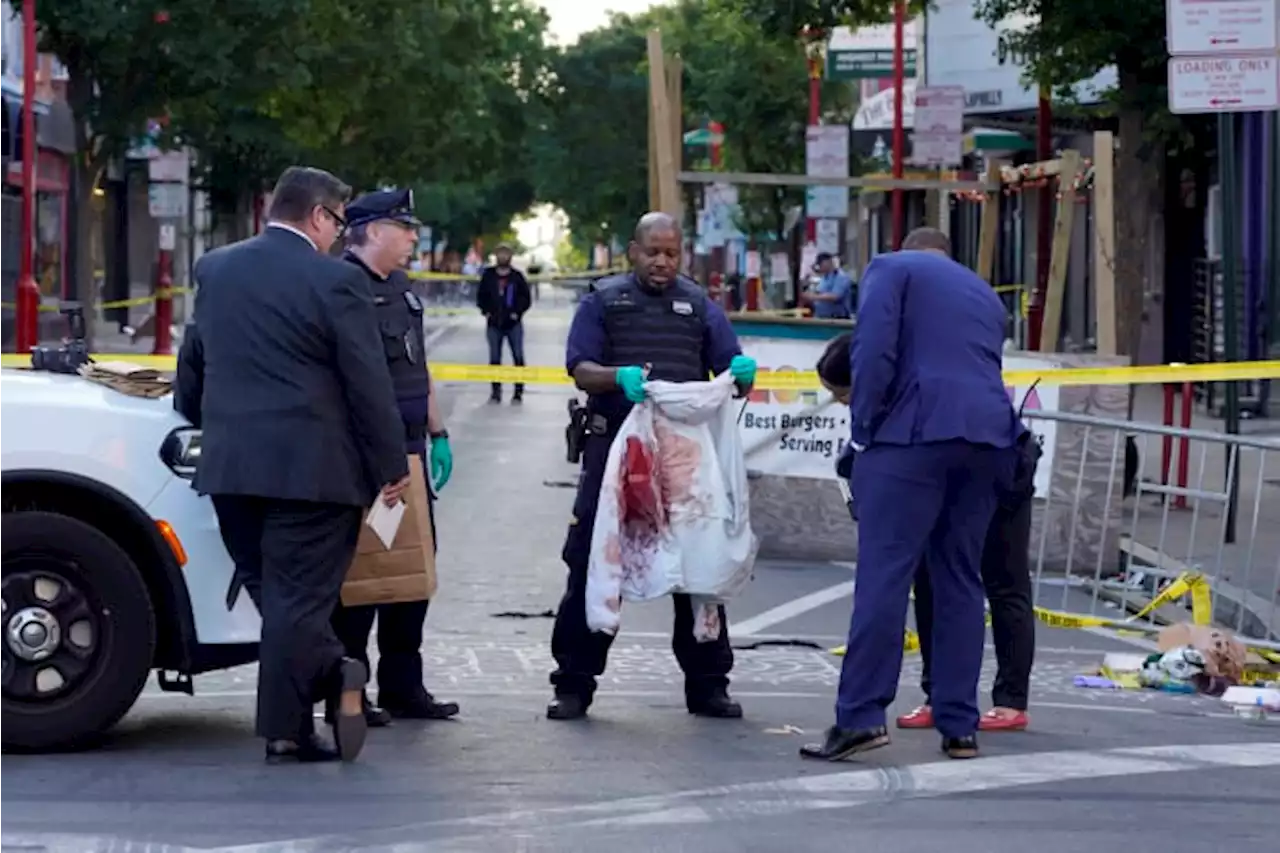 3 dead, 11 wounded in downtown Philadelphia shooting