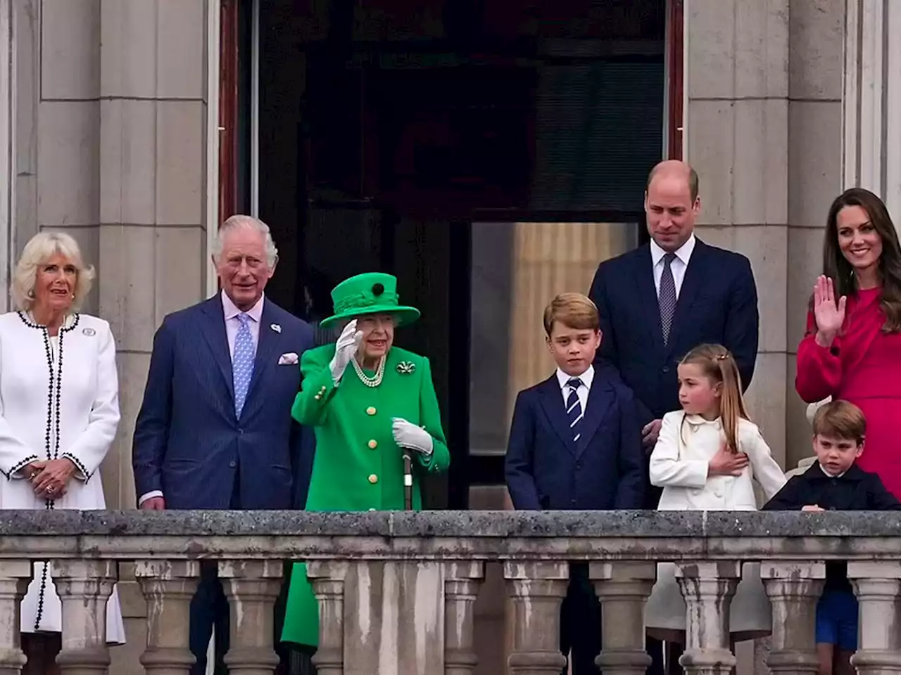 Platinum Jubilee 2022: Queen is at Buckingham Palace