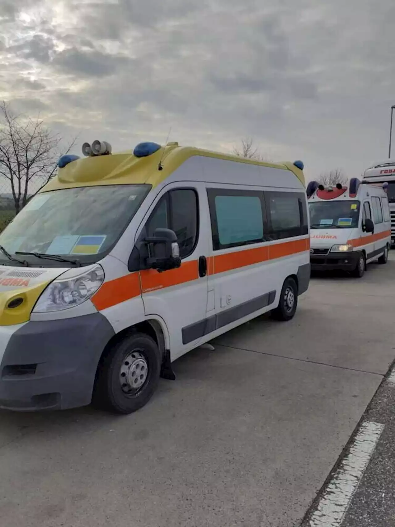 Scontro tra due auto nel Torinese, un morto e due feriti