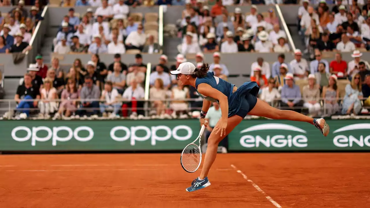 Iga Swiatek Plays Hard—and Wins Easy—at the French Open Final