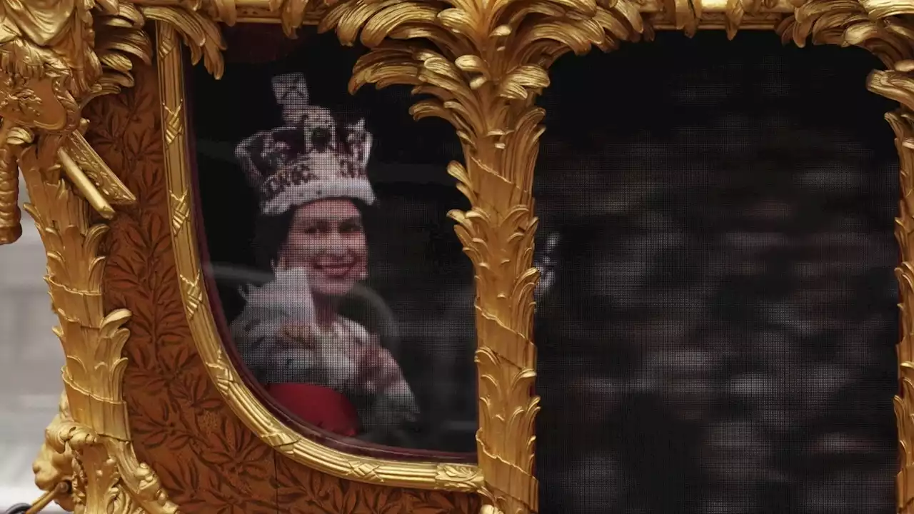 Platinum Jubilee: Queen hologram appears in Gold State Coach during pageant