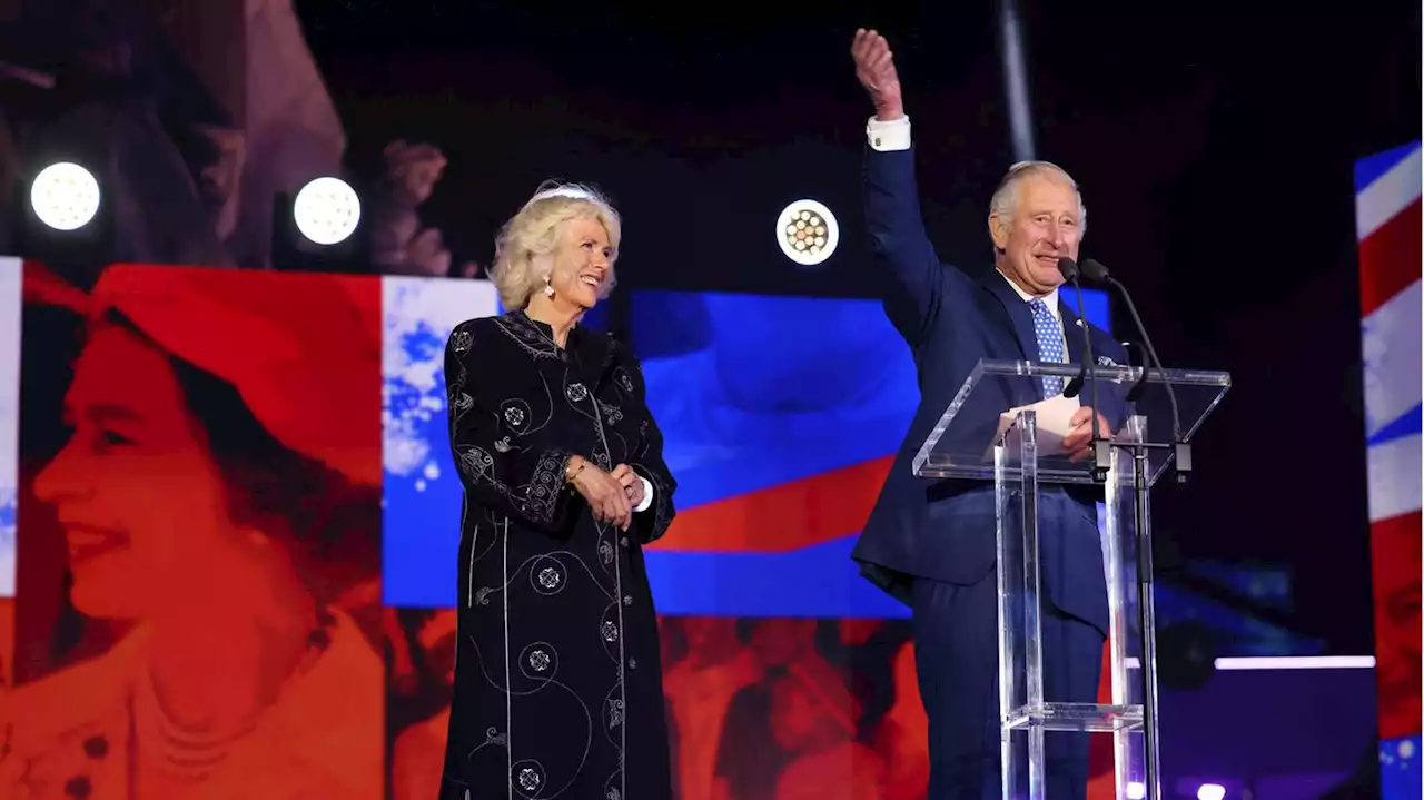 Ein emotionaler Prinz Charles und Stars ohne Ende: Großes Spektakel für die Queen