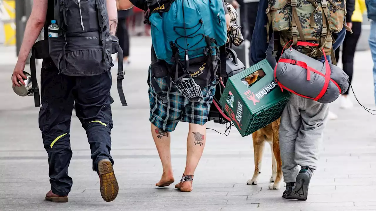 Sylt: Punks feiern in Westerland – doch das Chaos bleibt aus