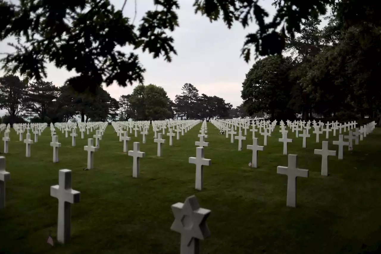 World War II veterans honored a day before D-Day anniversary