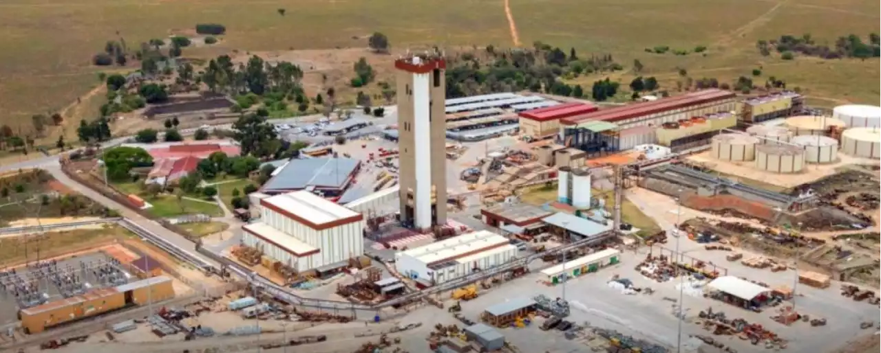 Business Maverick: Electrician killed in shootout involving 150 Zamas at moth-balled Sibanye gold mine: Video included