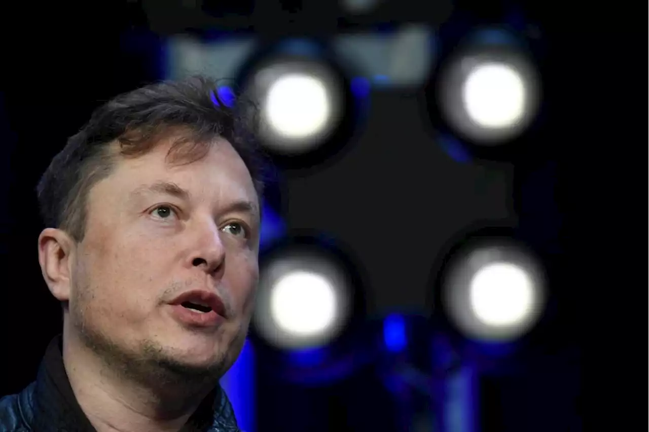 Elon Musk threatens to walk away from Twitter deal