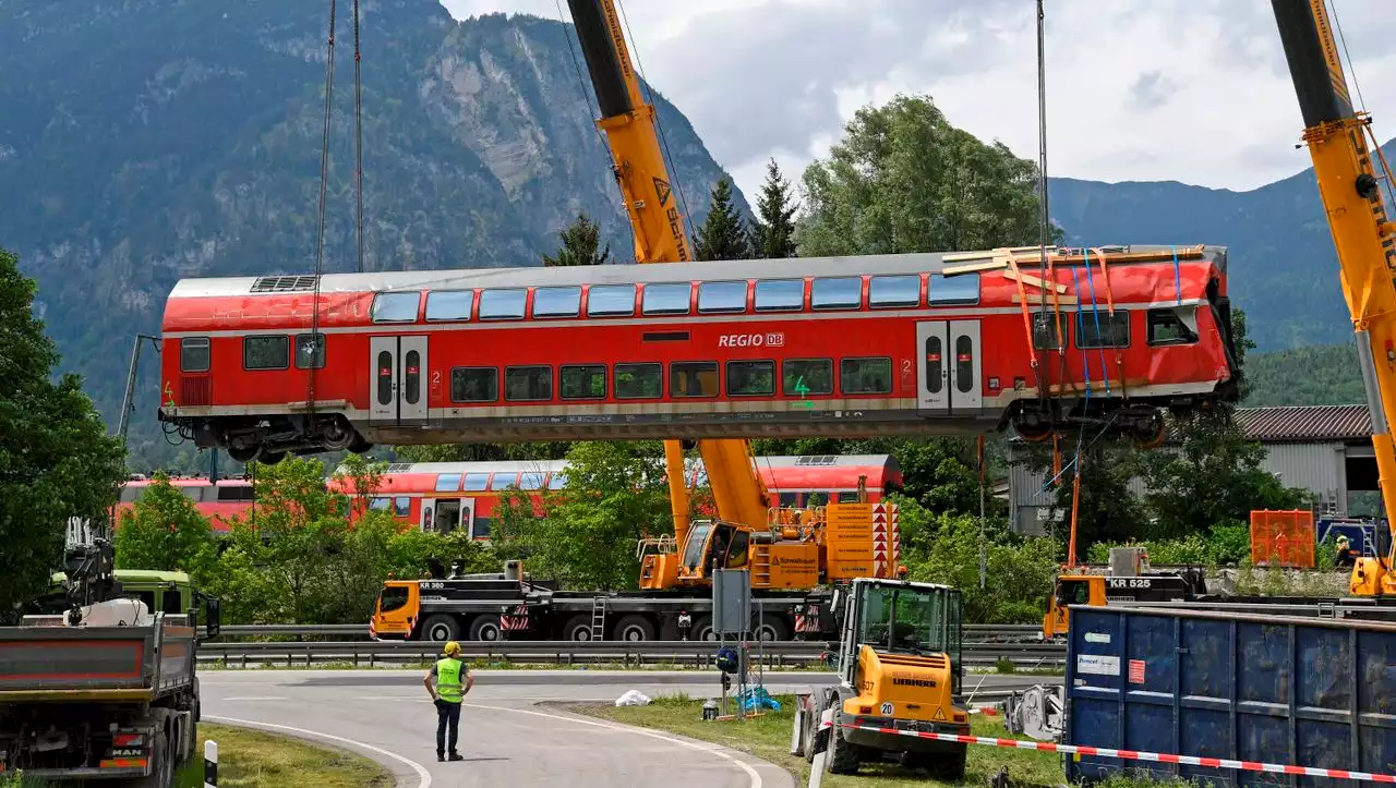 Zugunglück bei Garmisch-Partenkirchen: Staatsanwaltschaft ermittelt gegen drei Bahn-Mitarbeiter