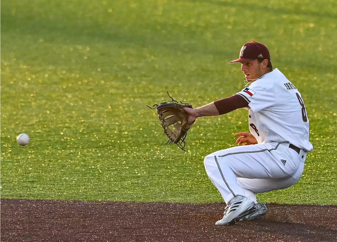 Texas State misses chance at first super regional after late comeback