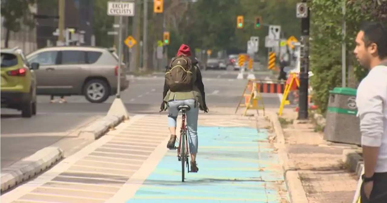 Sky-high fuel prices encouraging more Manitobans to commute by bike - Winnipeg | Globalnews.ca