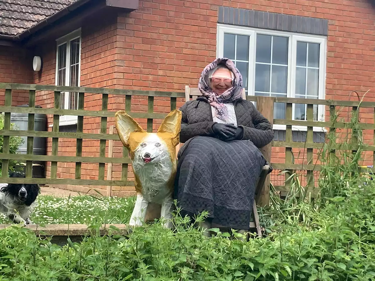 Village celebrates jubilee with 104 royal-related scarecrows