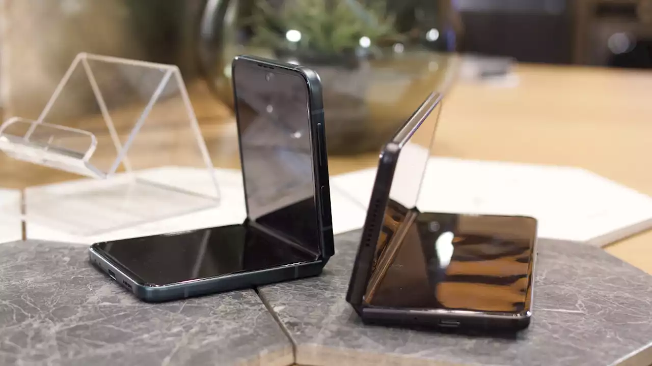 Photo of an upcoming Samsung Z Foldable crease supposedly leaked