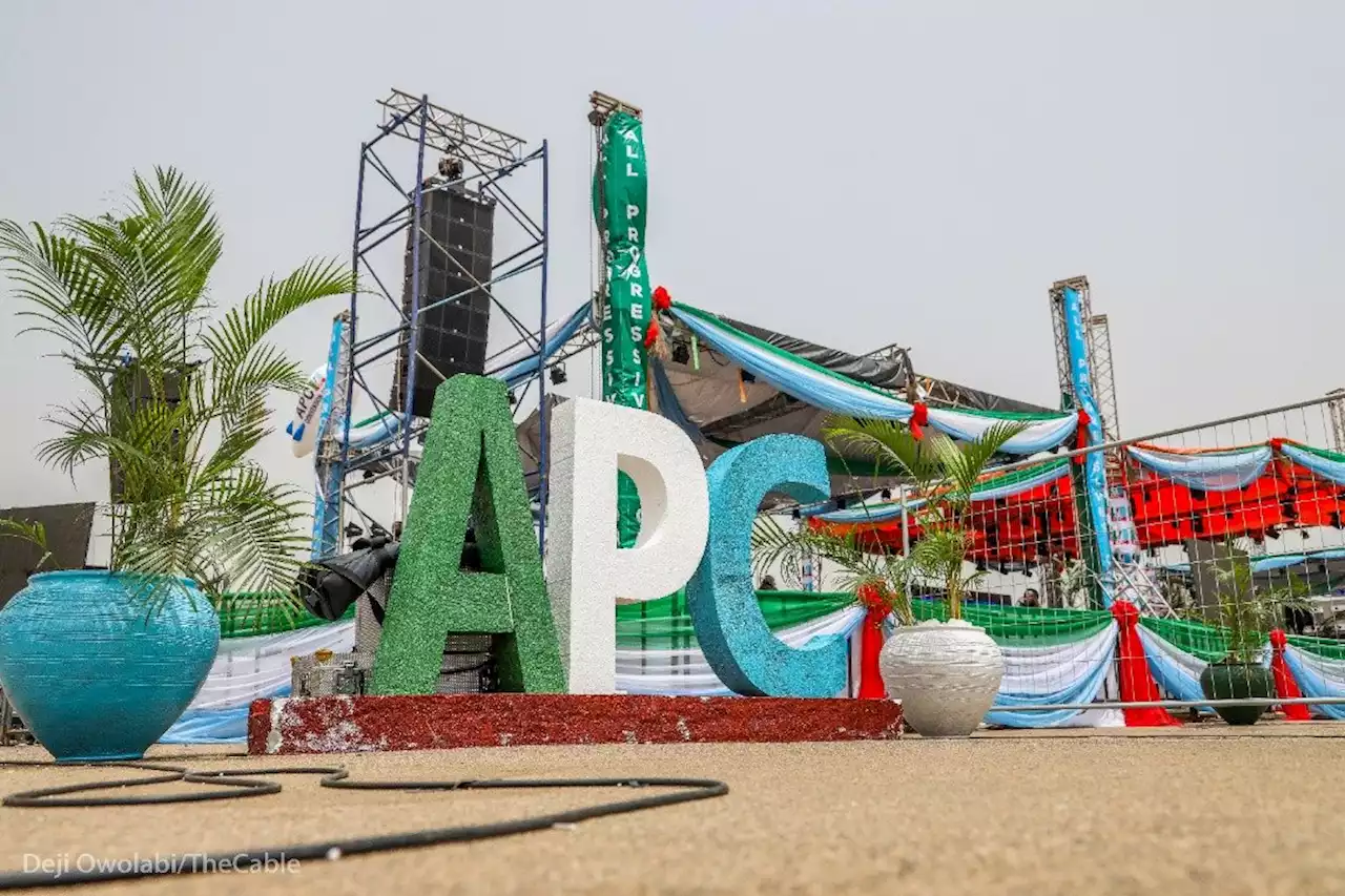 APC NWC members counter Adamu, align with northern governors on power shift