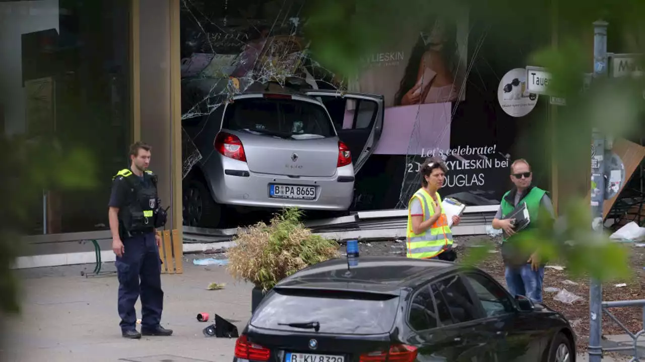 Driver hits pedestrians in Berlin shopping district, killing 1 and injuring 8