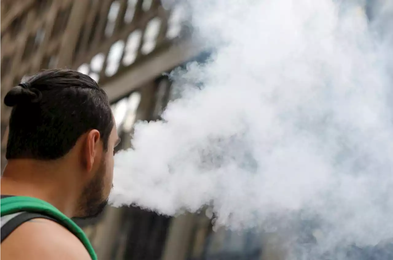 Medical groups urge Duterte to veto vape bill for youth’s protection