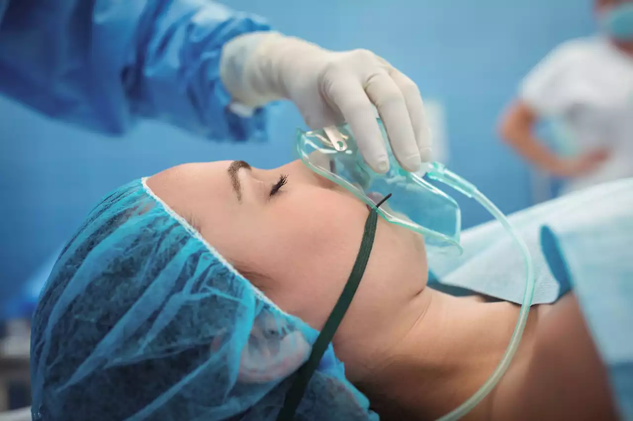 One in 10 people conscious under anesthesia, half of them can feel pain