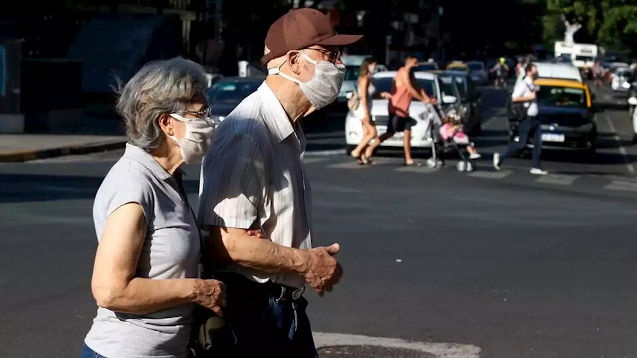 Aguinaldo para jubilados y pensionados: cuándo se cobra y de cuánto es | Calendario de ANSES