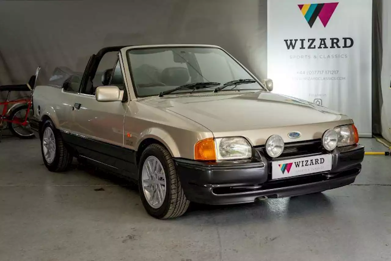 Used FORD ESCORT XR3I CABRIOLET SE 1991 for sale