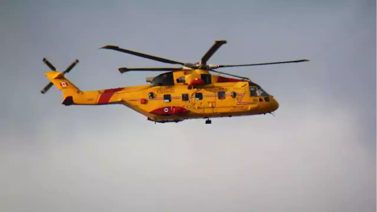 1 missing after empty rental boat found drifting off Vancouver with keys in ignition | CBC News