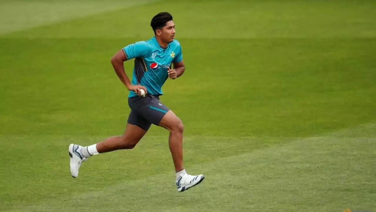 Pakistan's Hasnain cleared to bowl again after remodelling action