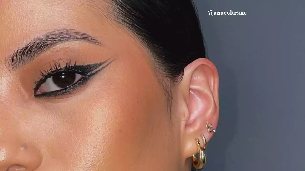 Double-Winged Eyeliner: A Perfect Solution For Last-Minute Good Looks | Fashionisers©