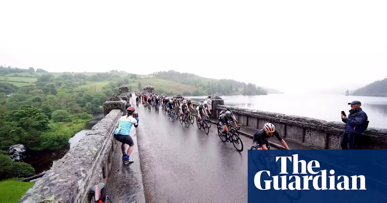 Women’s Tour cycling: Grace Brown powers into lead with stage four win