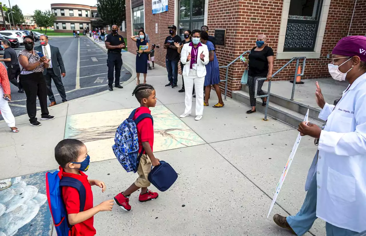 Harrisburg School District OKs new union contract with bonuses