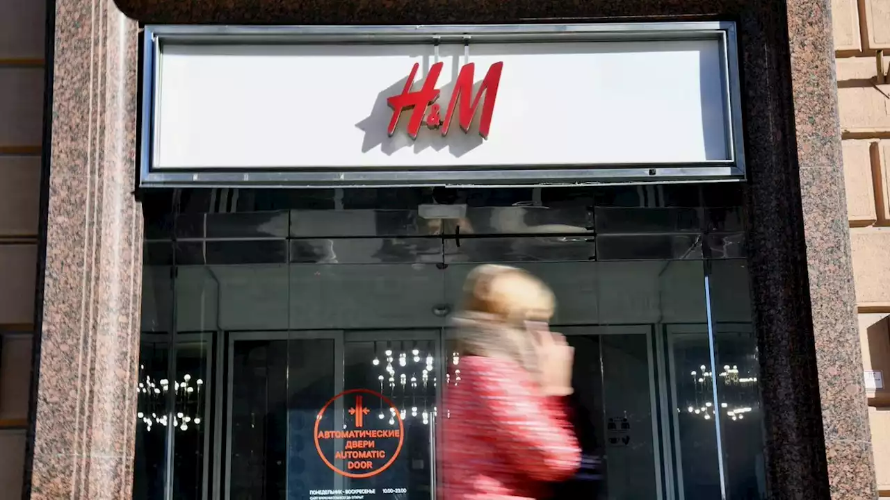 Приморский юрист подал иск к H&M за дискриминацию по национальному признаку