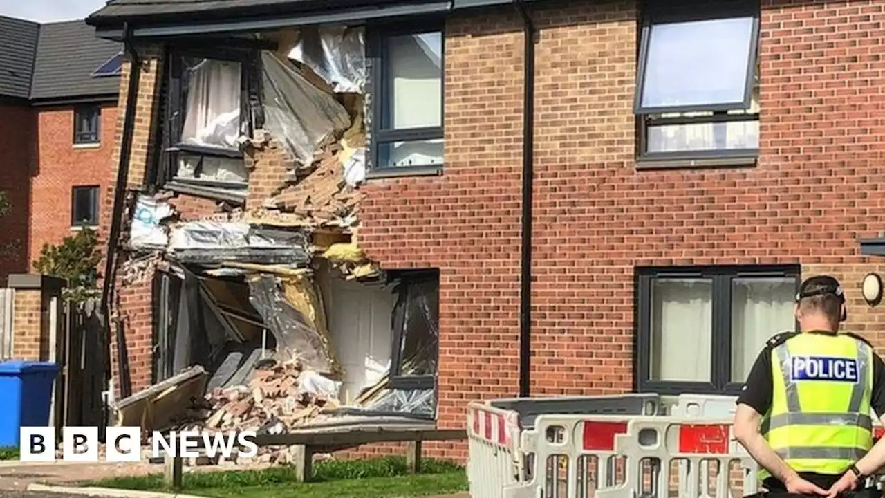 Trucker admits ramming HGV into partner's East Kilbride home