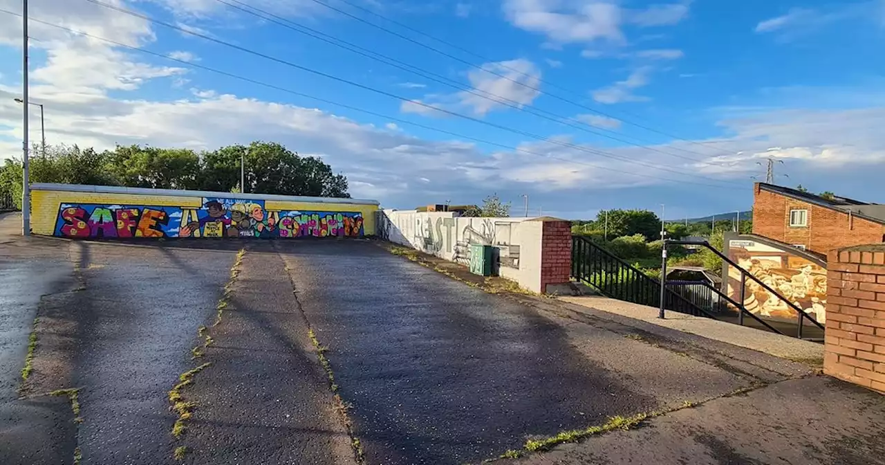 Warning as group of kids seen 'throwing stones over cars' on Belfast road