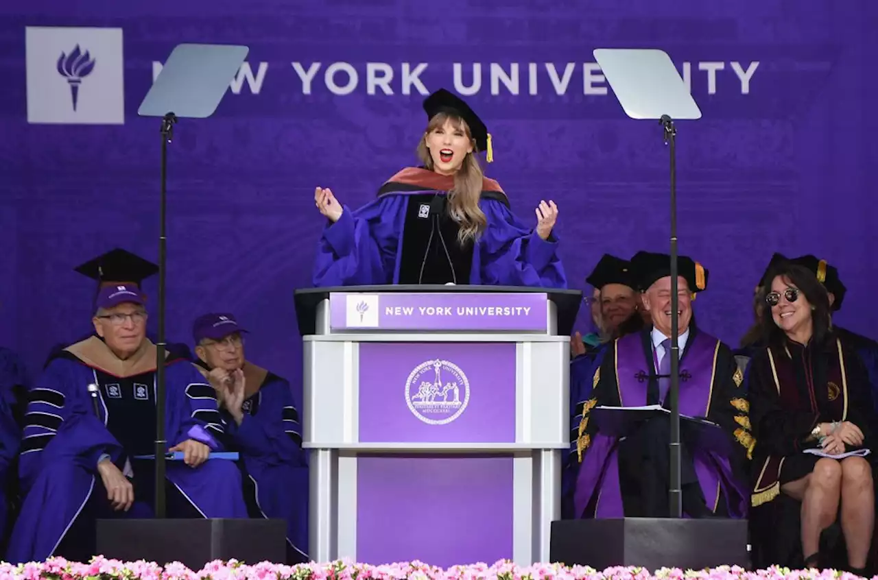 Taylor Swift, Kanye West, Justin Timberlake & More Musicians at Graduations