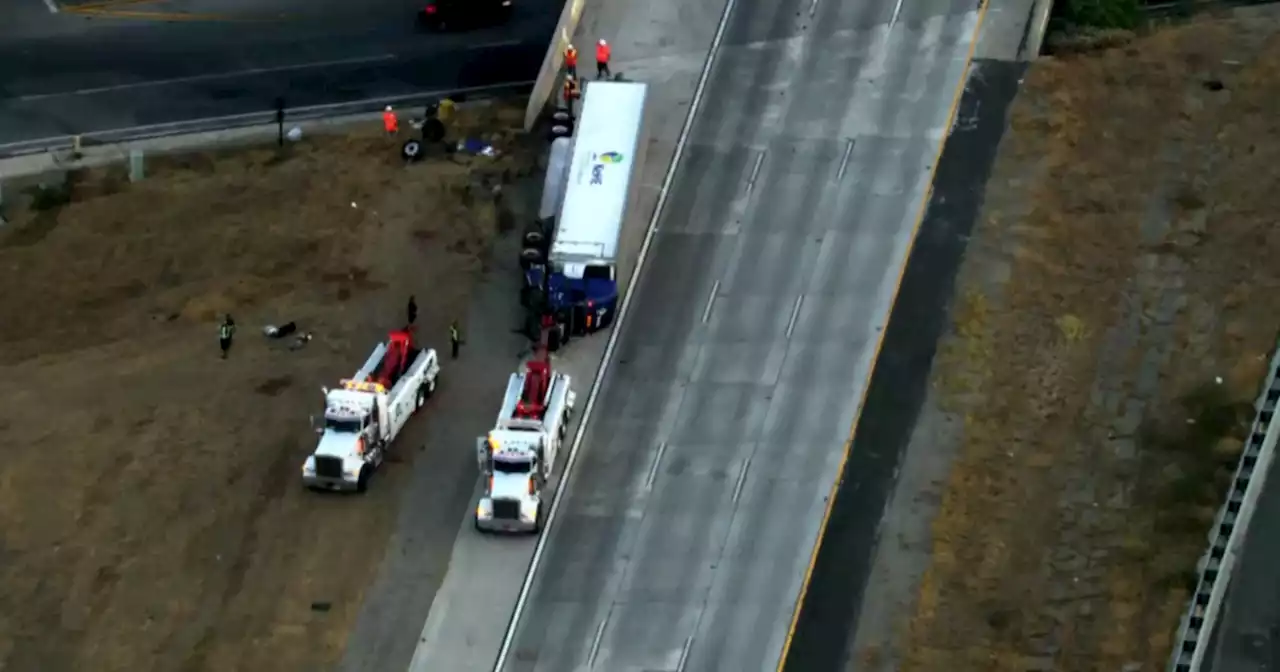 Fatal collision on 15 Freeway prompts lengthy road closure in Corona