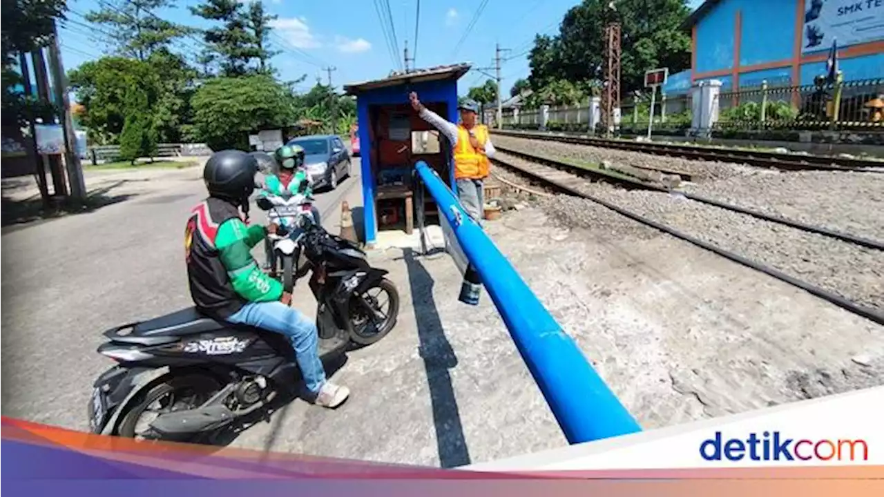 3 Fakta Soal Dilema Palang Pintu Kereta Liar