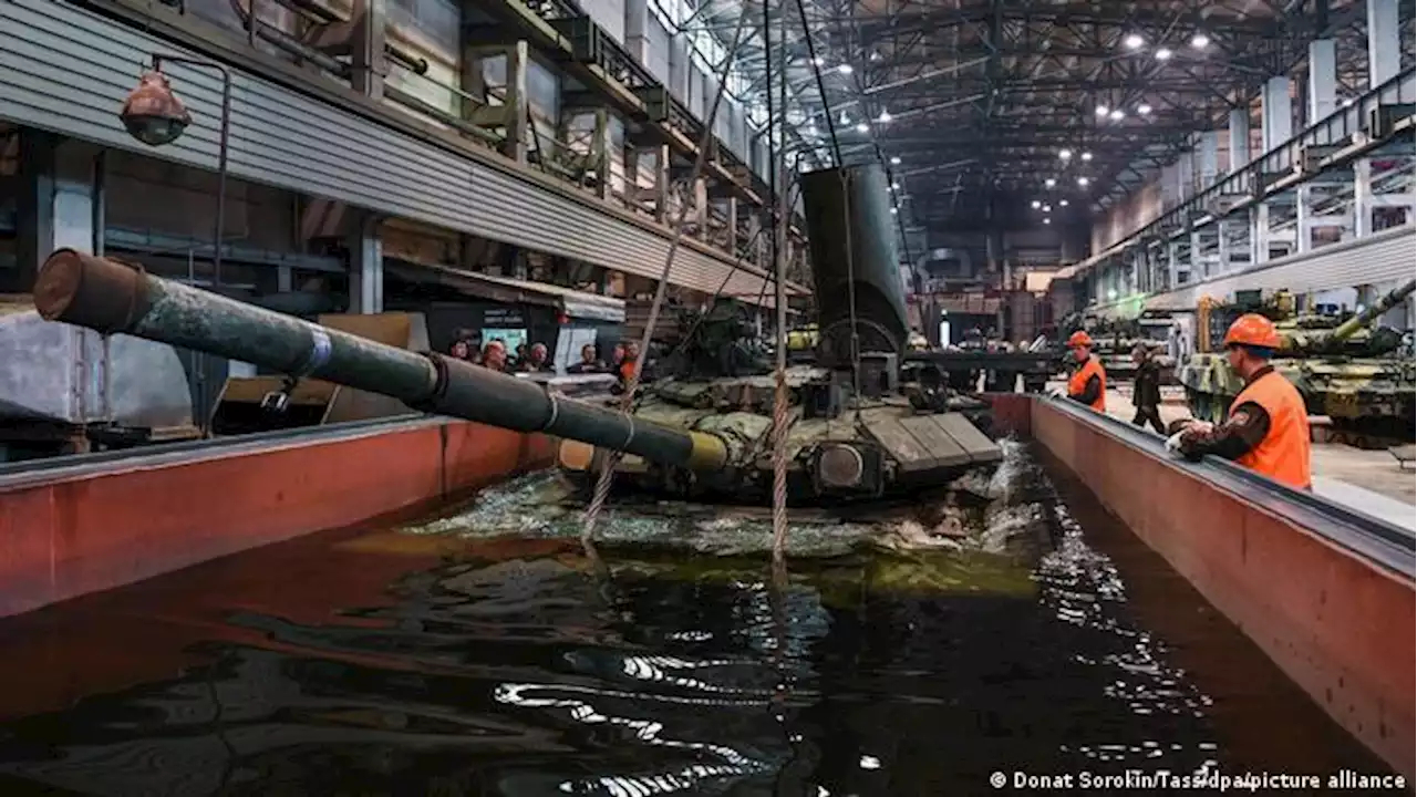 Правительство РФ мобилизует бизнес на выполнение гособоронзаказа | DW | 01.07.2022