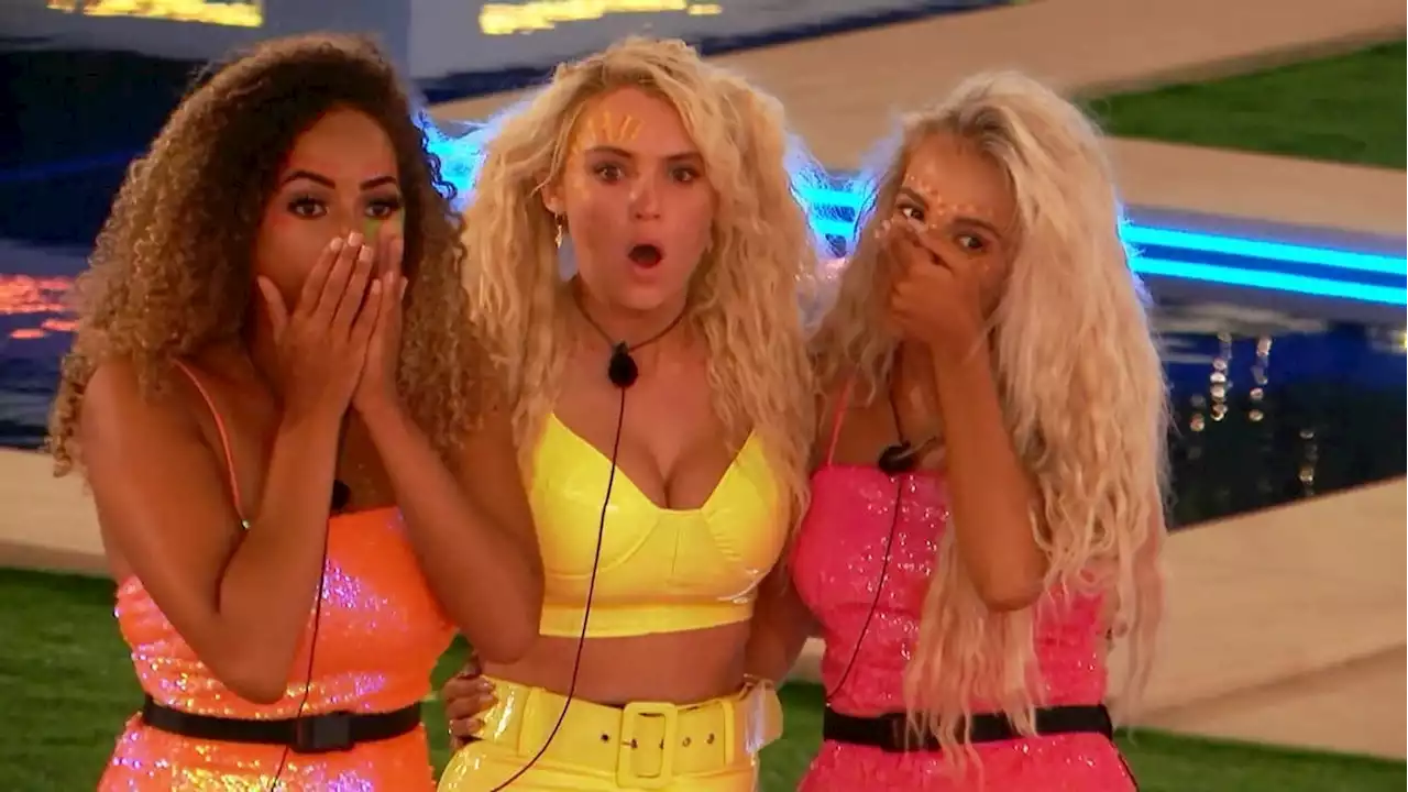 Wait, Are There Stunt Doubles On Love Island?