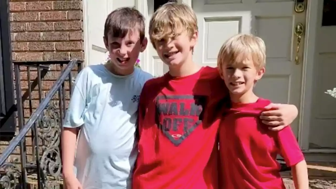 Twins Save Dad From Drowning Using CPR They Saw in Movies