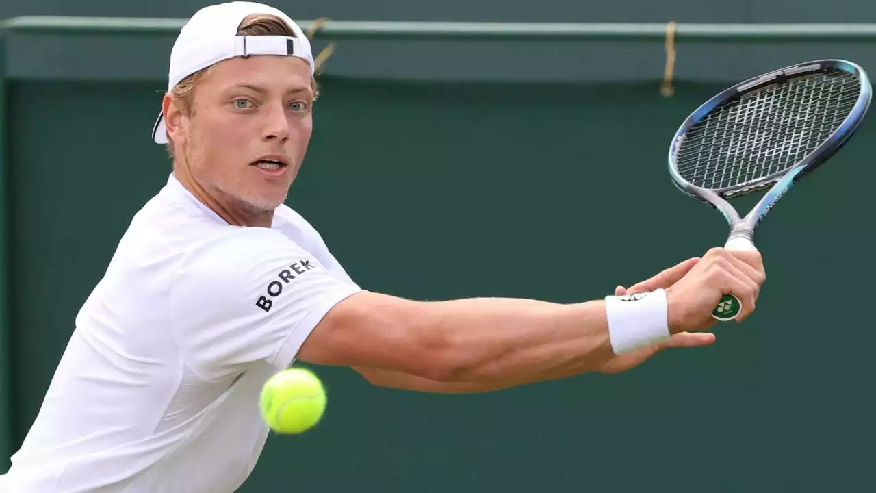 Oppermachtige Tim van Rijthoven gaat weer een ronde verder op Wimbledon