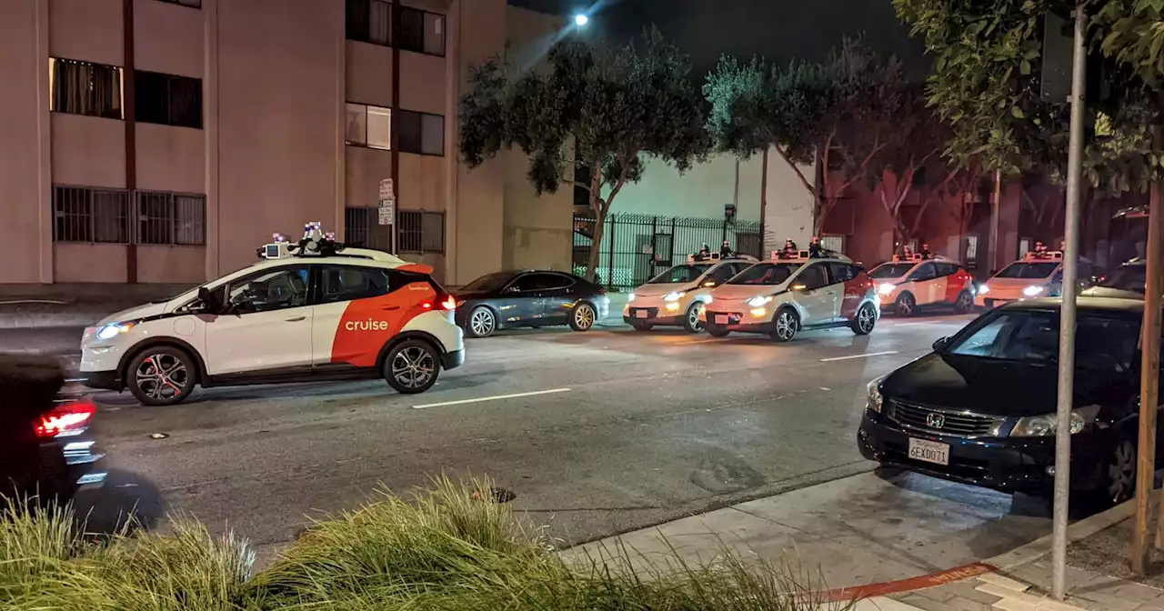 Cruise driverless cars blocked traffic for hours Tuesday night