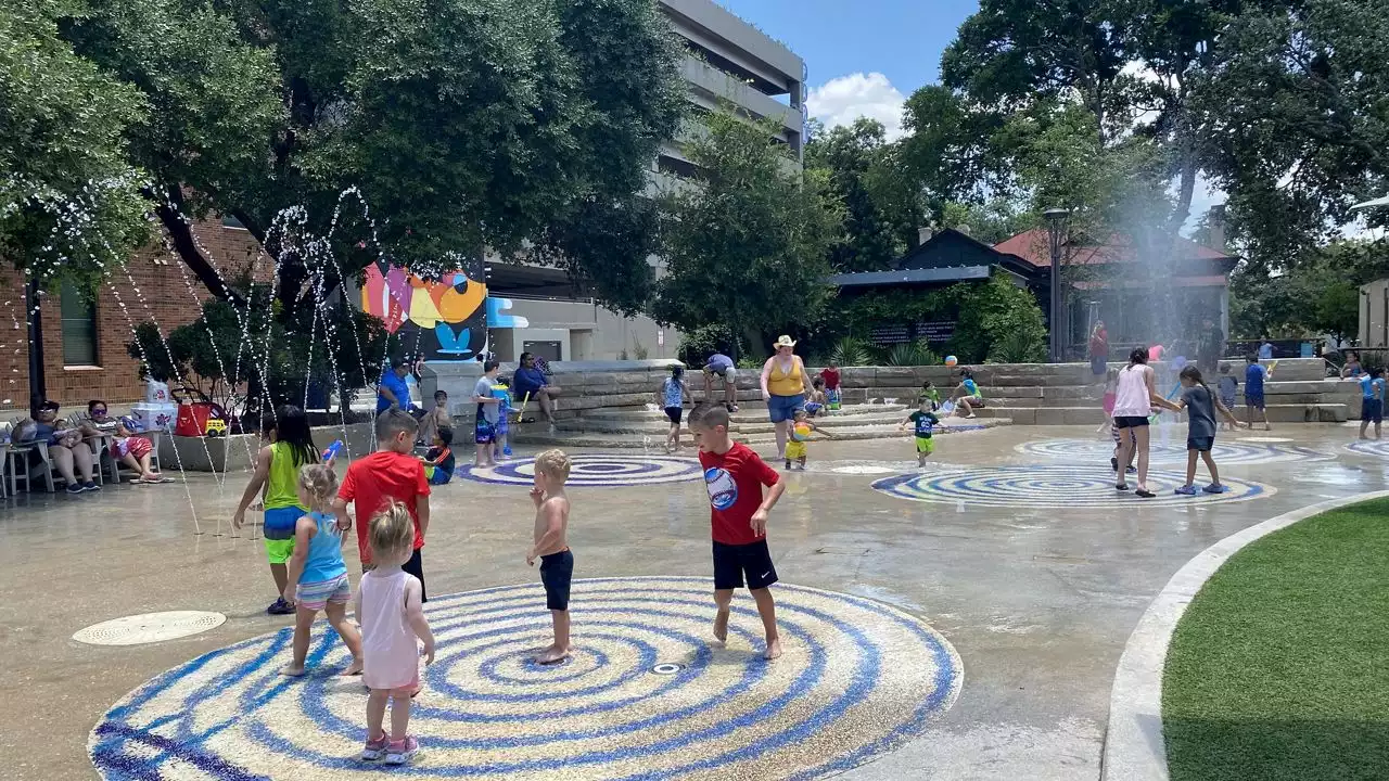 When is the hottest part of the year across Texas?