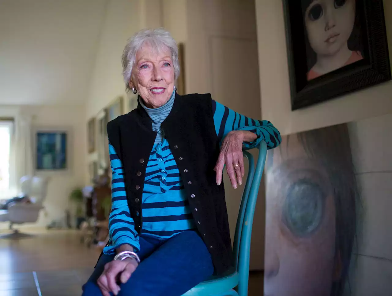 Margaret Keane, a painter who was all about the eyes, dies at 94