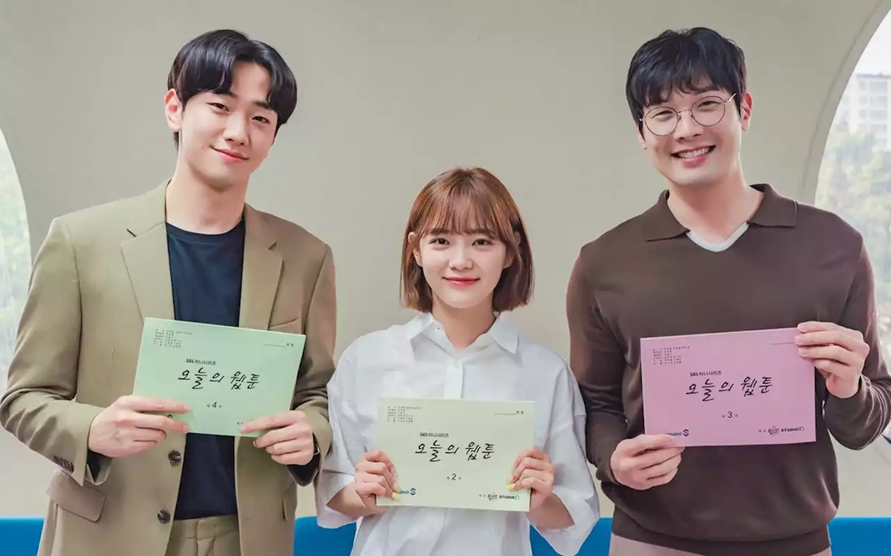 'Today's Webtoon' Rilis Potret Kim Sejeong Bareng Choi Daniel & Nam Yoon Su, Cocok Mana?