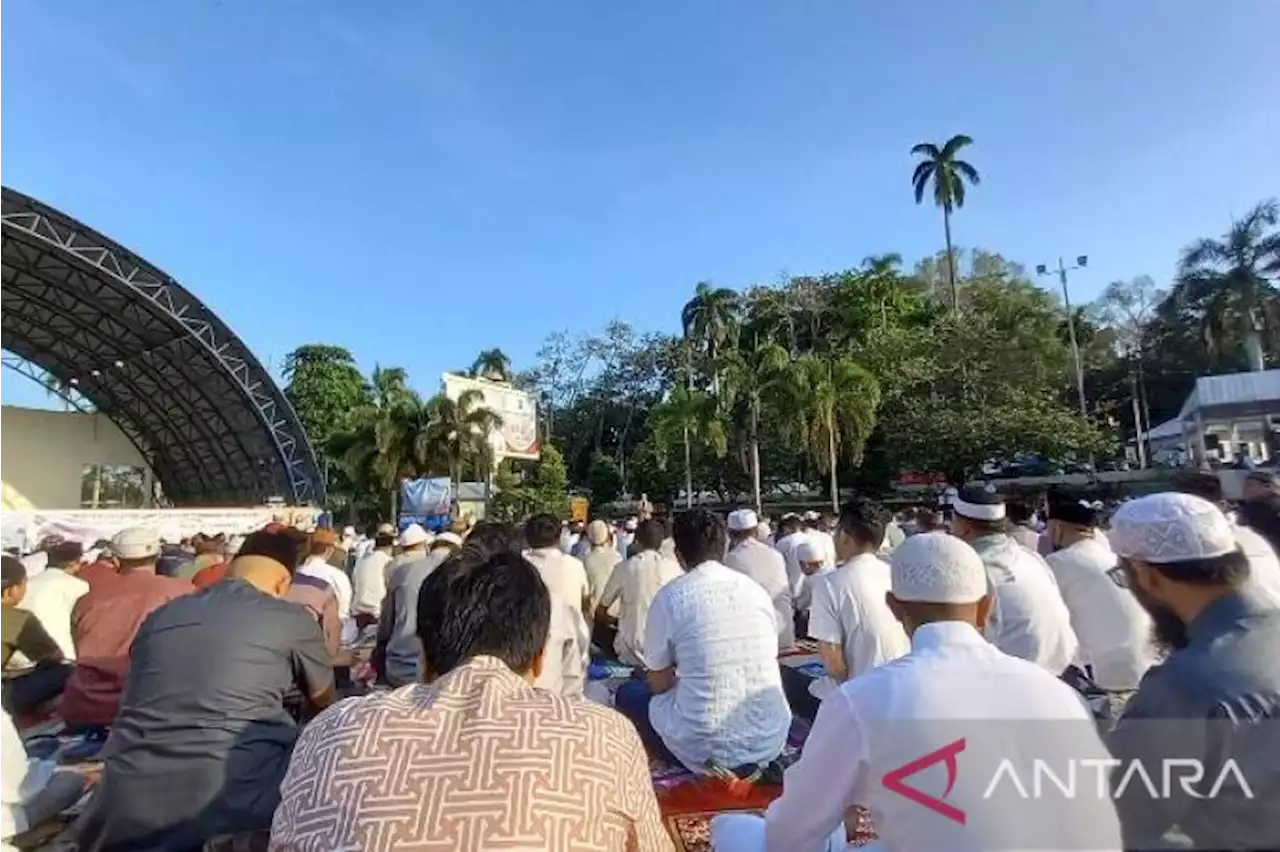 Ribuan warga Shalat Idul Adha di Lapangan Merdeka Pangkalpinang