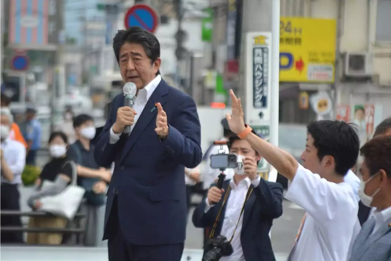 Shinzo Abe Tewas Ditembak, Polisi Jepang Akui Lalai | Kabar24 - Bisnis.com